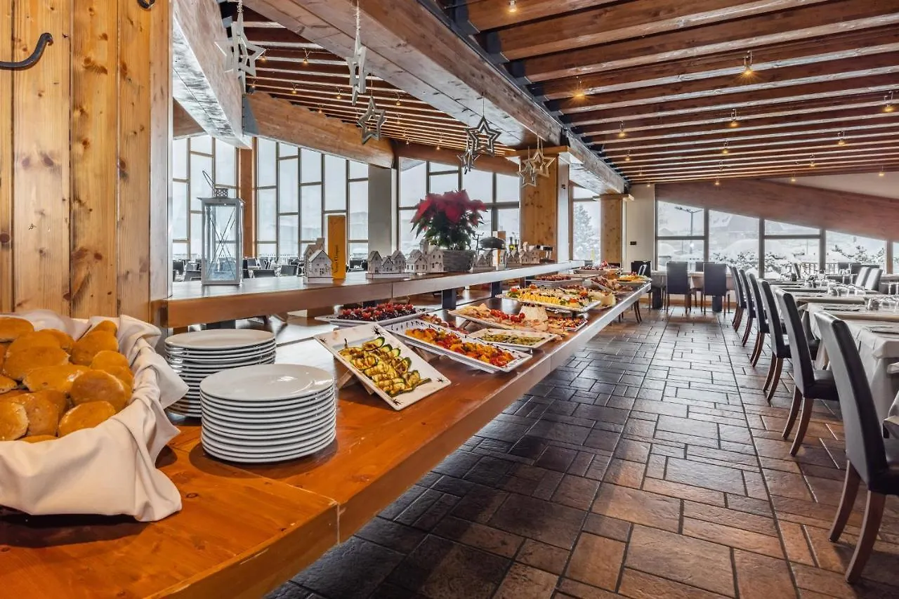 Hotel Piandineve Passo del Tonale 4*,  Italien