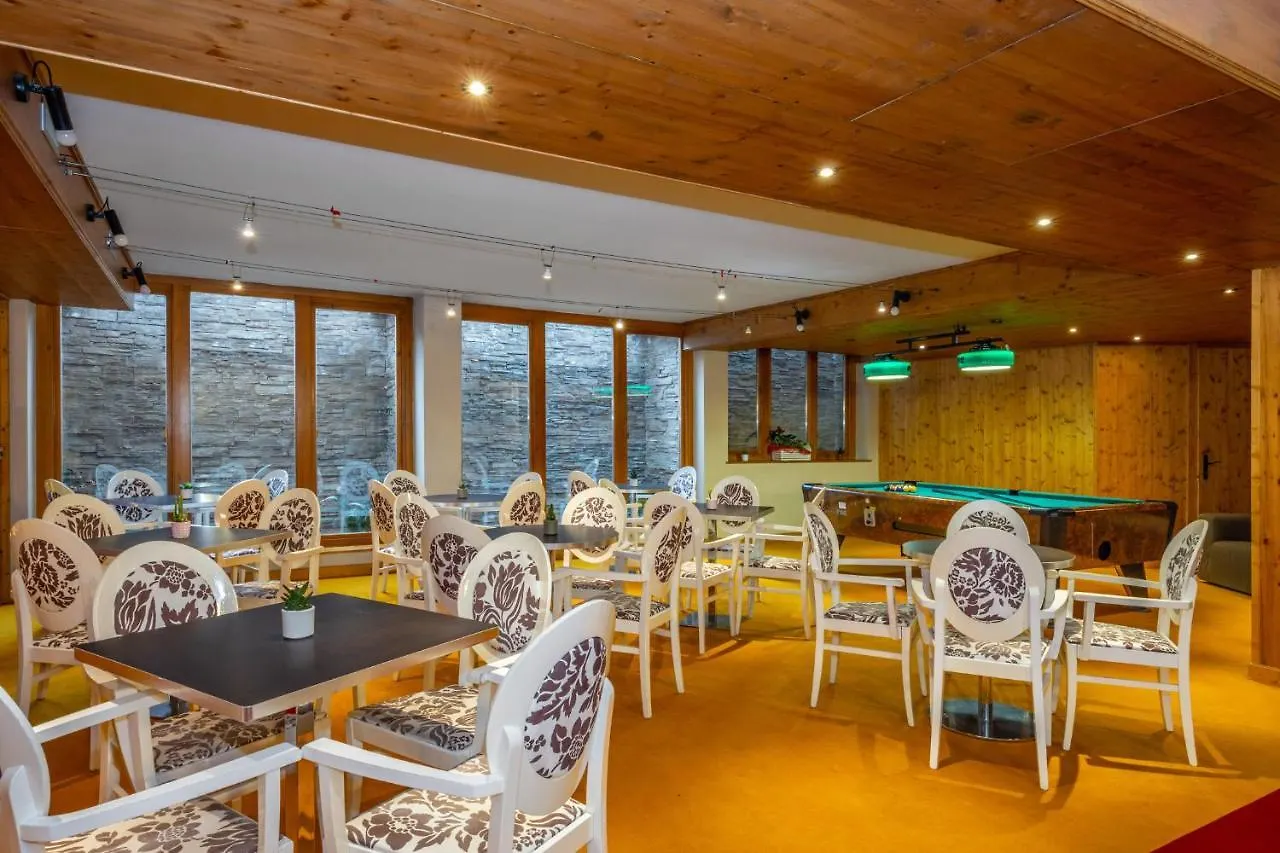 Hotel Piandineve Passo del Tonale