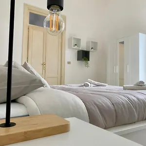 https://urban-poet-retreat.palermohotels.org